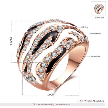 Rose gold plated ring inlaid with crystal diamond